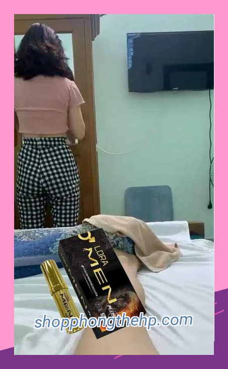 Chi tiết chai xit lora men với bố cục hài hòa